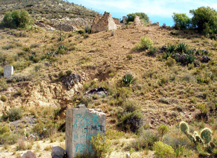 Some of the Descubridora ruins.